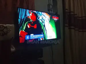 Hisense 32 Inches TV