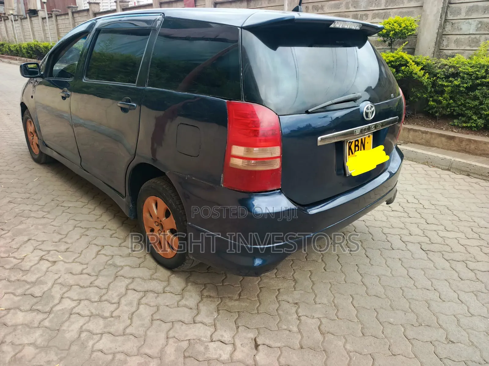 Toyota Wish 2006 Blue