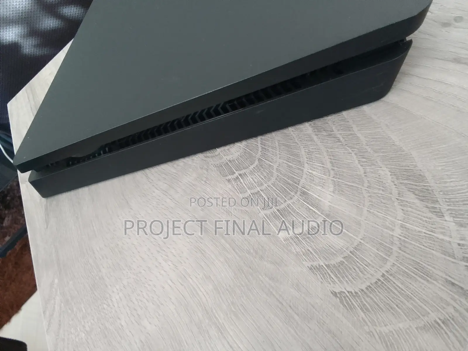 Play Station 4 Slim