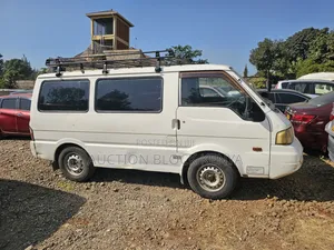 Nissan Vanette 2011 White