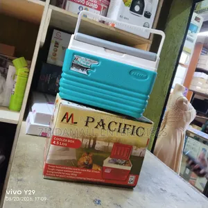 Pacific 4.5L Cooler Boxs. Available