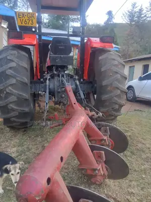Tractor Massey Ferguson 375E exGk