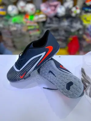Nike Phantom 6 Kids Trainer Boots