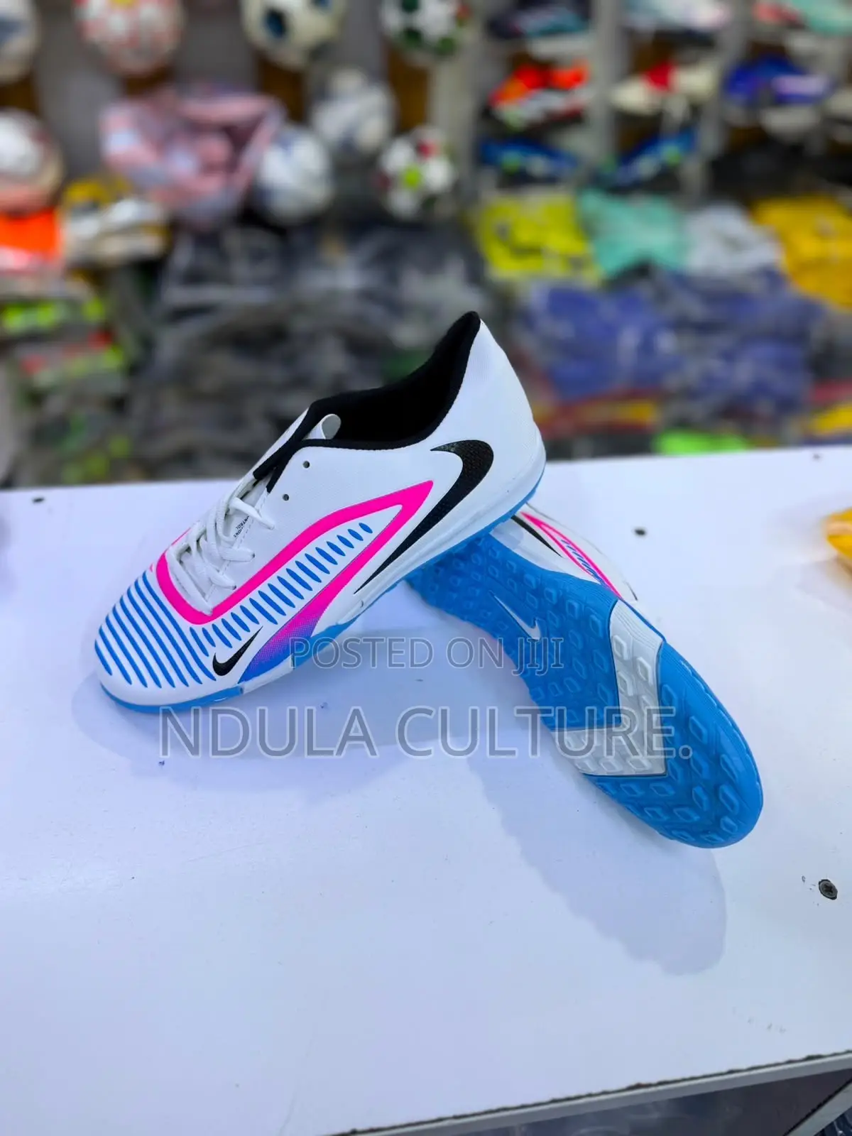 Nike Phantom 6 Kids Trainer Boots