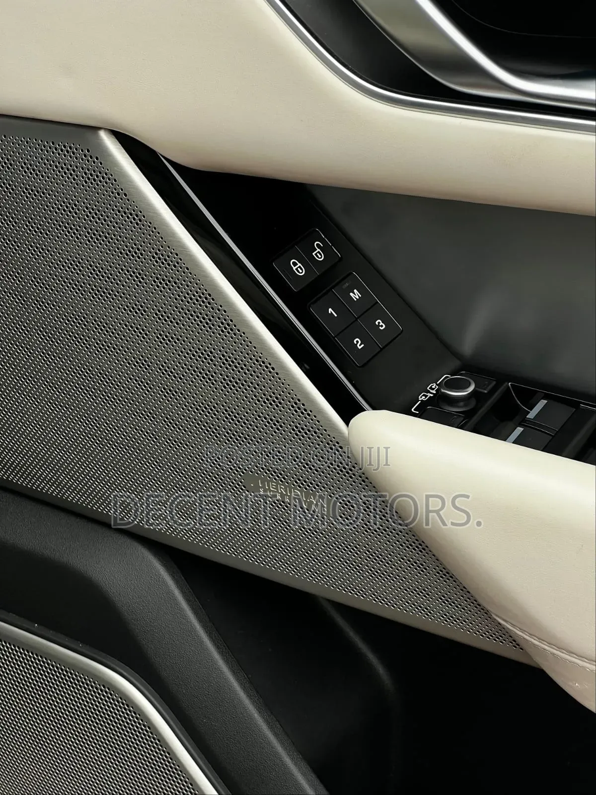 Land Rover Range Rover Velar 2019 Gray