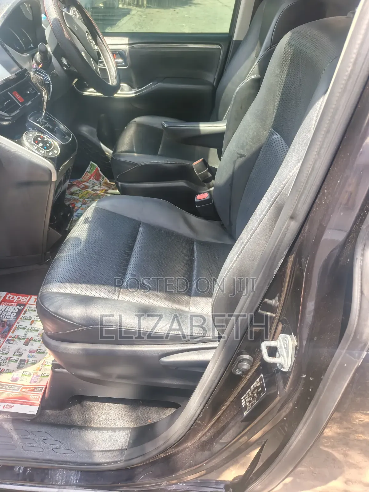Toyota Esquire 2015 Brown