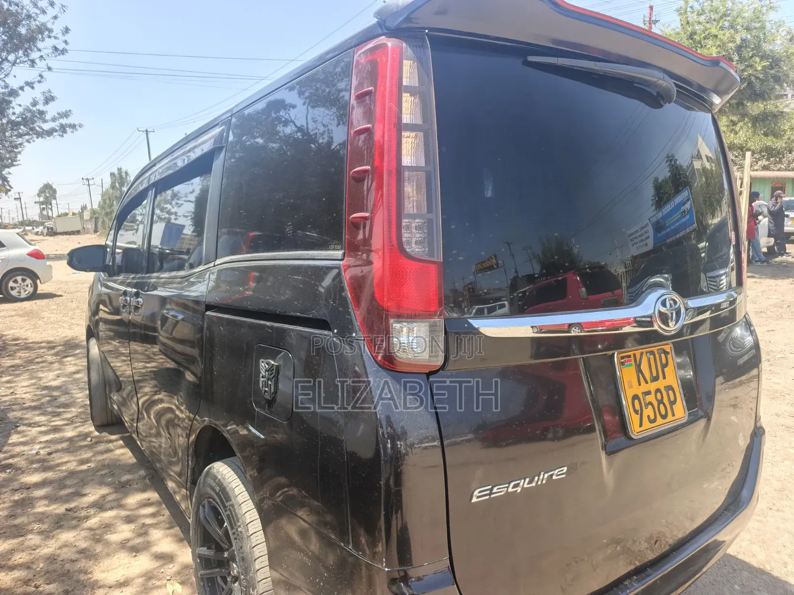 Toyota Esquire 2015 Brown