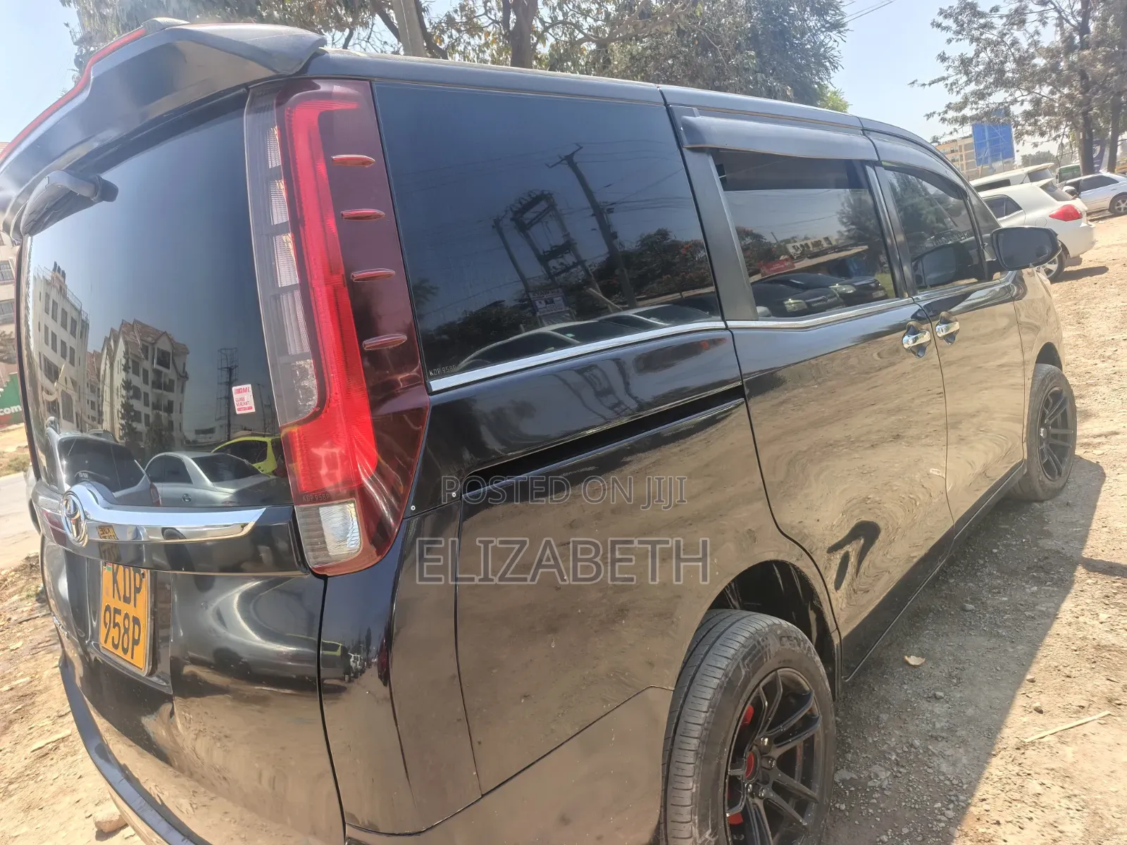 Toyota Esquire 2015 Brown