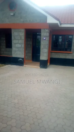 3bdrm House in Kalimoni for sale