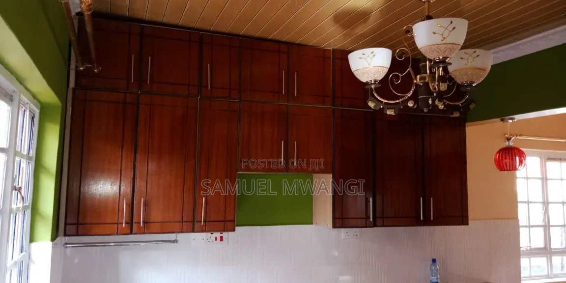 3bdrm House in Kalimoni for sale