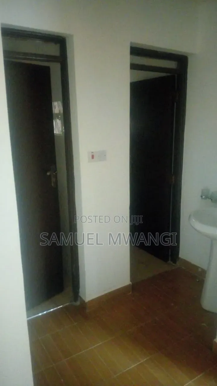 3bdrm House in Kalimoni for sale