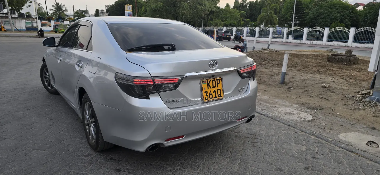Toyota Mark X 2018 Silver