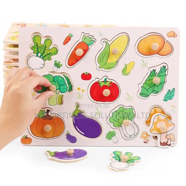 Montessori Wooden Vegetables Knob Peg Puzzle Board for Kids