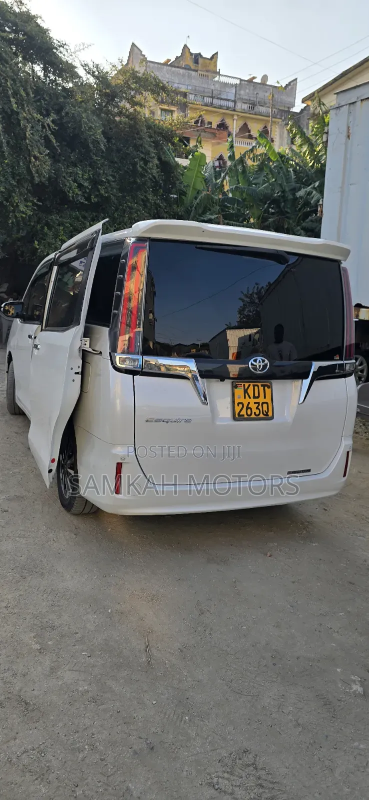 Toyota Esquire 2019 White