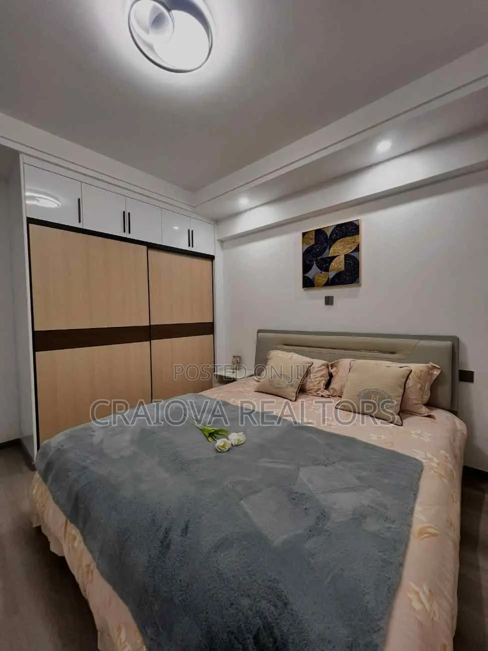 2bdrm Apartment in Valley Arcade for sale