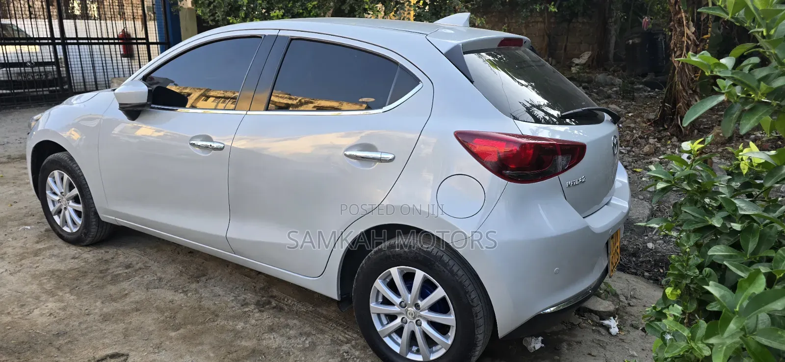 Mazda 2 2019 White