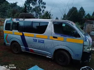 Toyota HiAce 2010 Silver