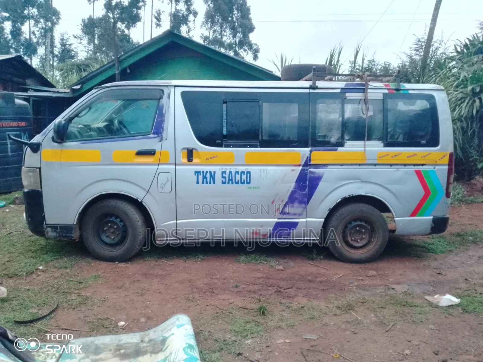 Toyota HiAce 2010 Silver