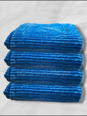 Luxury Comfort 6 by 7 Fleece Velvet Blanket