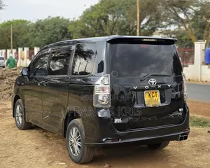 Toyota Voxy 2011 Matt Black
