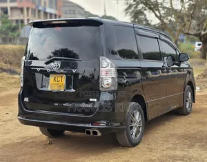 Toyota Voxy 2011 Matt Black