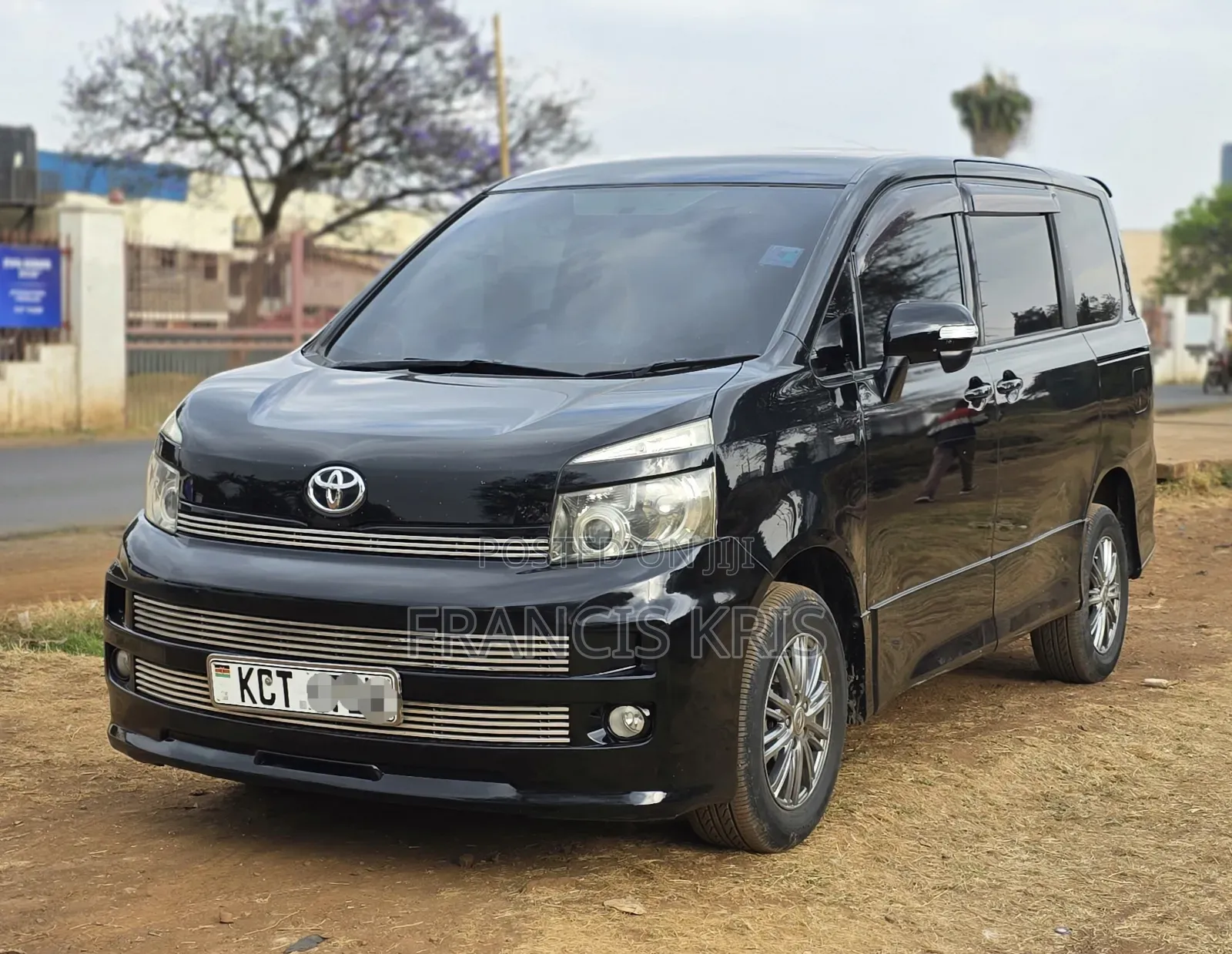 Toyota Voxy 2011 Matt Black