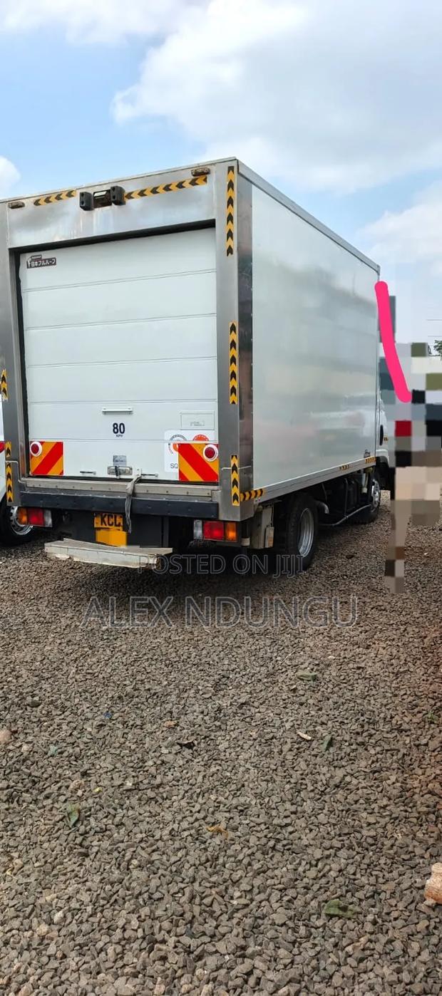 Isuzu ELF Super Clean - thumbnail 2