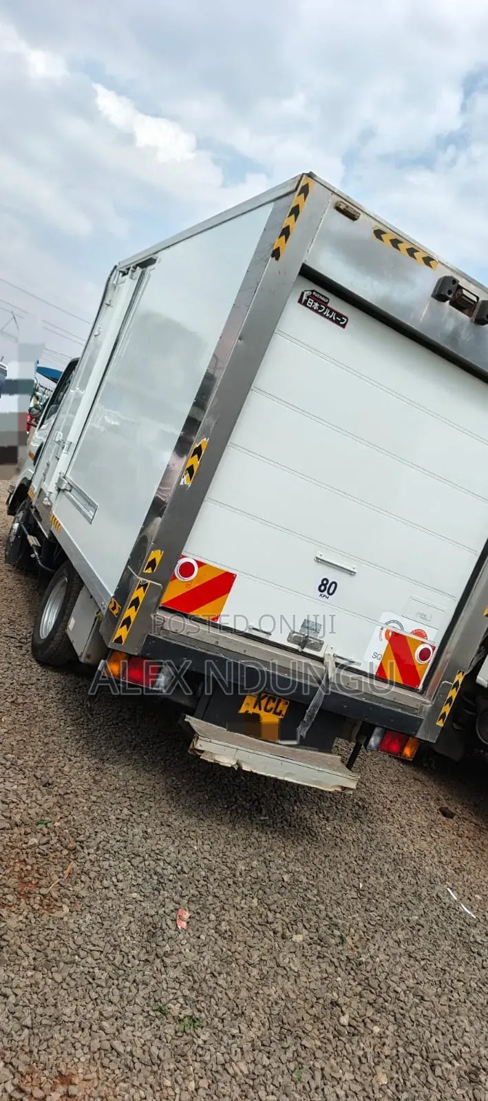 Isuzu ELF Super Clean