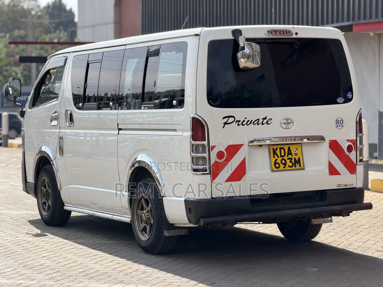 Toyota HiAce 2013 White