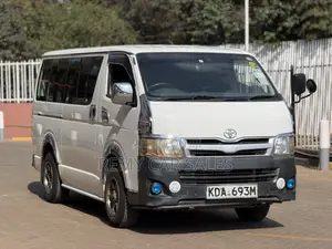 Toyota HiAce 2013 White