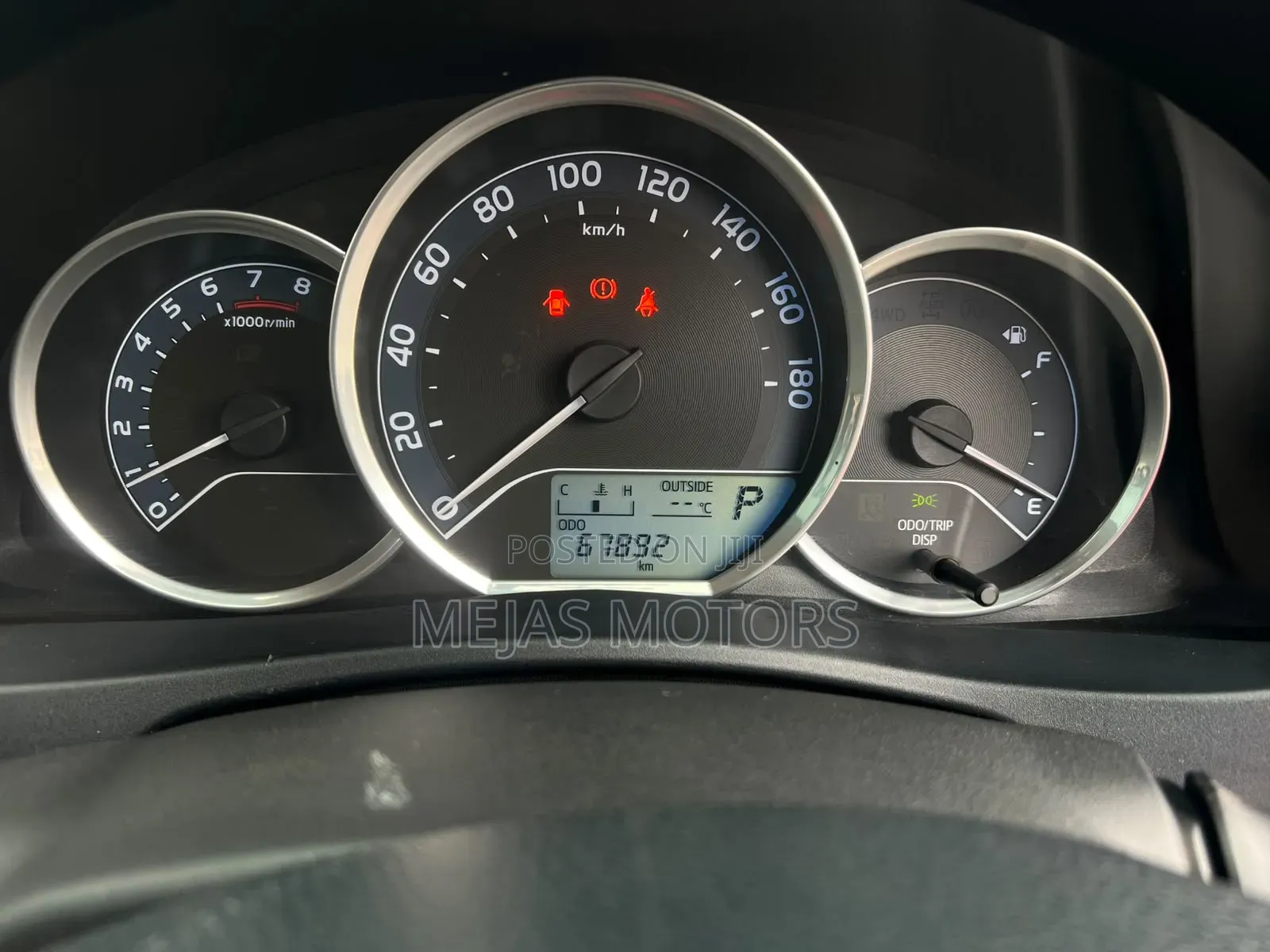 Toyota Auris 2016 Red