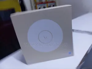 Ubiquiti U7 Lite Available Ceiling Mounted// Access Point Available