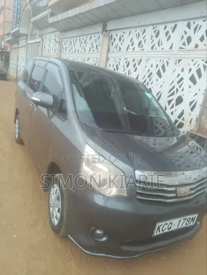Toyota Noah 2011 Gray