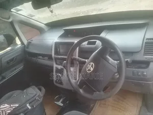 Toyota Noah 2011 Gray