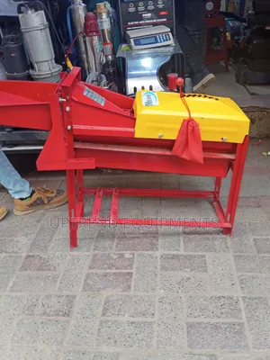 Maize Sheller Machine With Engine
