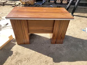 Office Executive Table #1. M