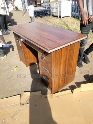 Office Executive Table #1. M