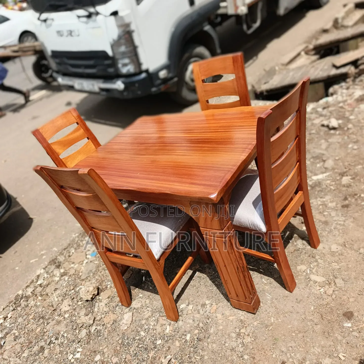 Dinning Table 4seater Mahogany Wood