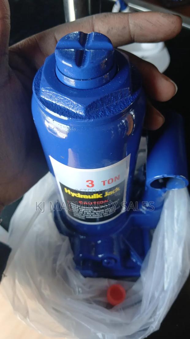 3 Ton Hydraulic Bottle Jack.