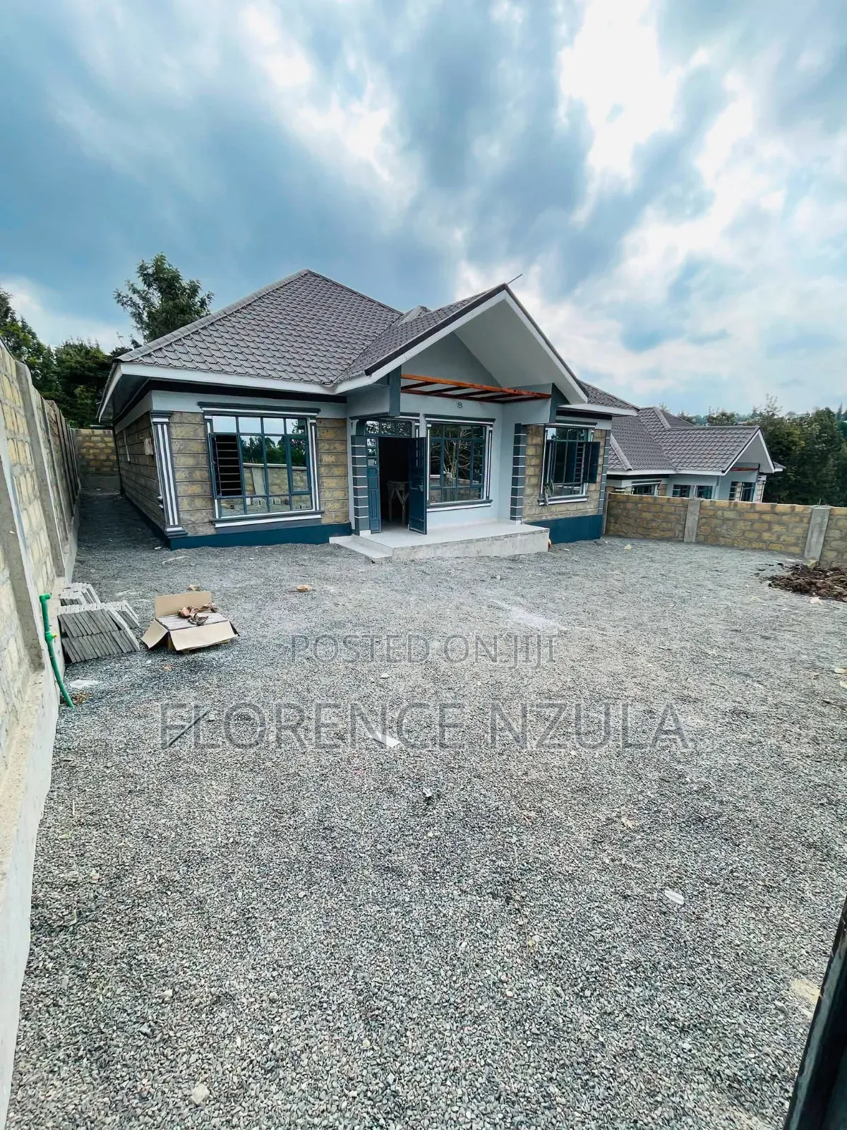 4bdrm Bungalow in Merisho for sale
