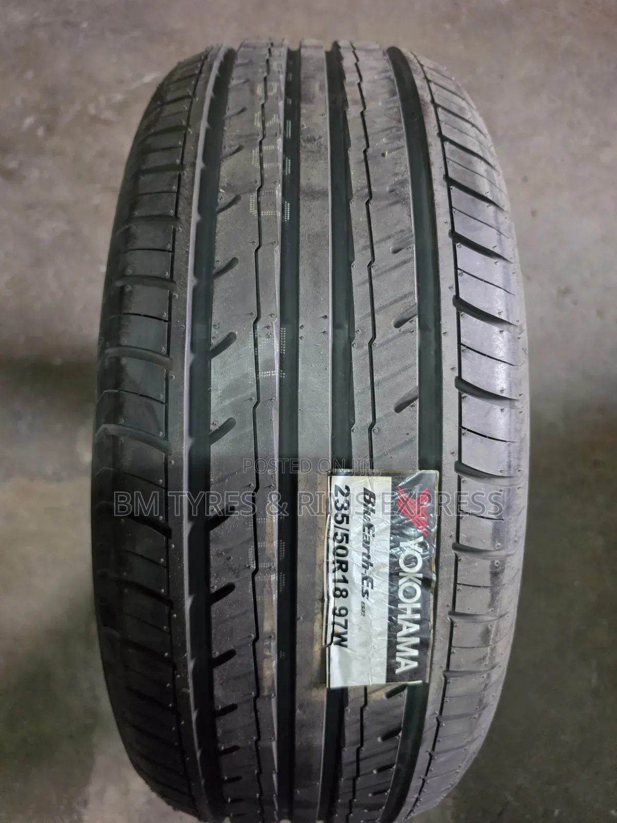 235 /50 R18 YOKOHAMA TIRES (Japan)