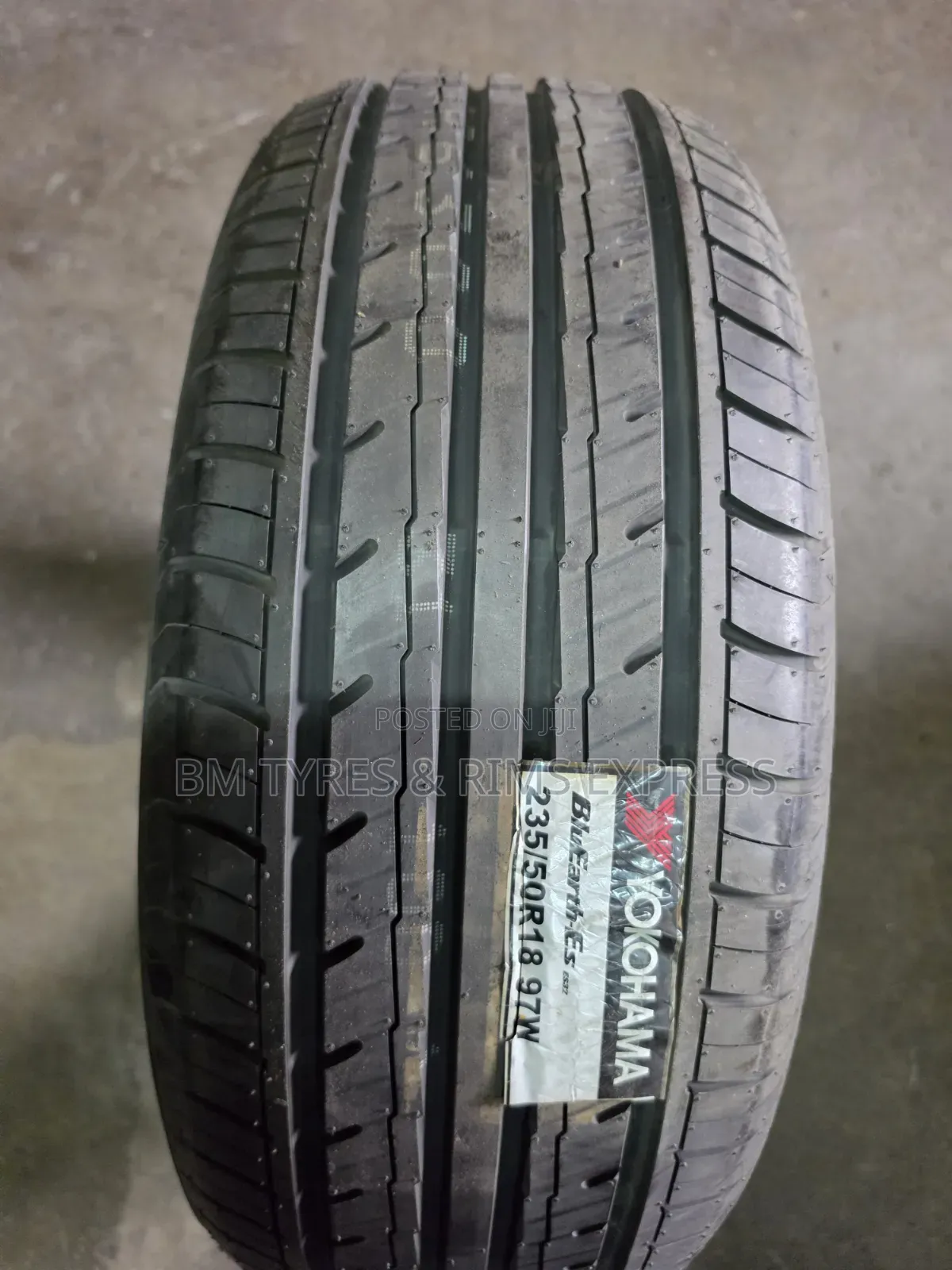 235 /50 R18 YOKOHAMA TIRES (Japan)