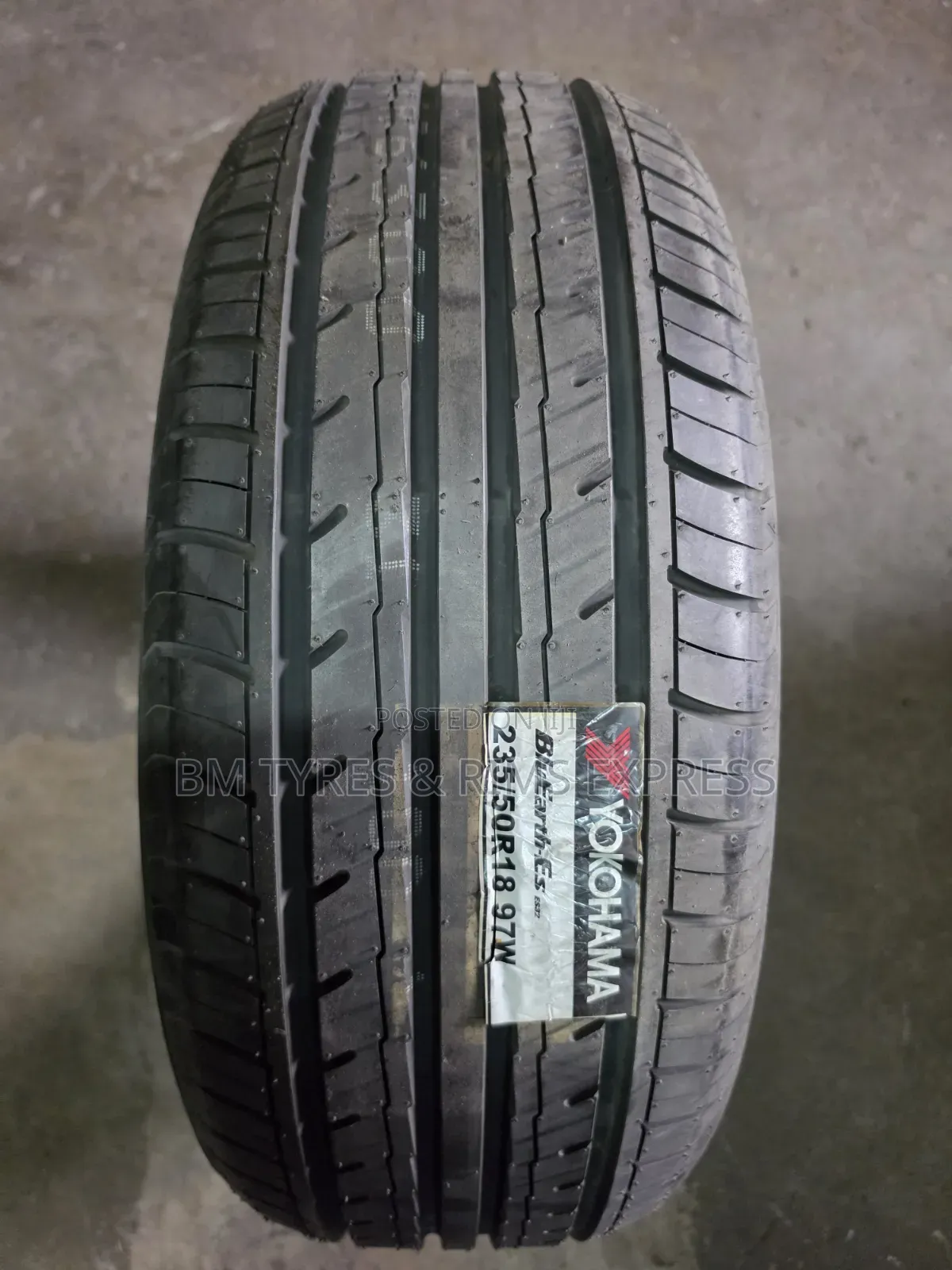 235 /50 R18 YOKOHAMA TIRES (Japan)