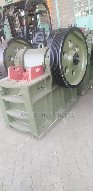 Heavy Duty Stone Crusher