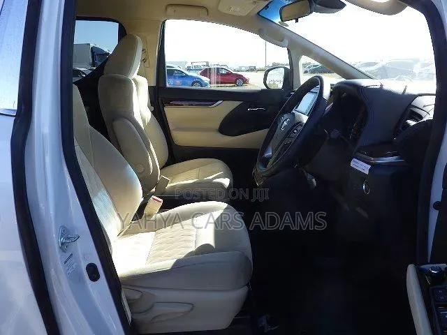 Toyota Vellfire 2019 Pearl
