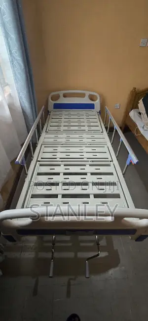Double Crank Hospital Bed, Mattress and Ripple Mattress
