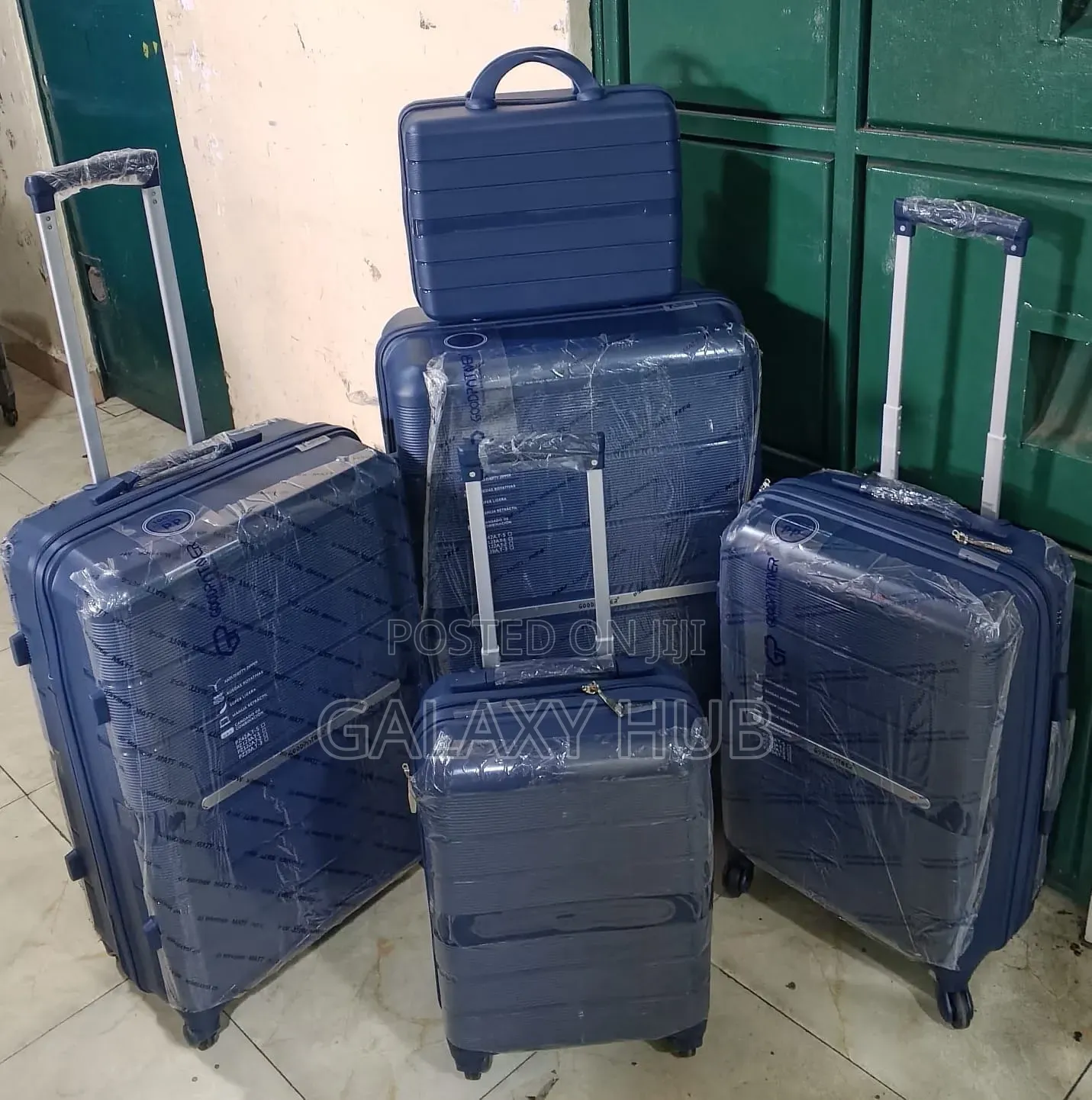Fashion 5 in 1 Unbreakble Laxurious Rubber Suitcases