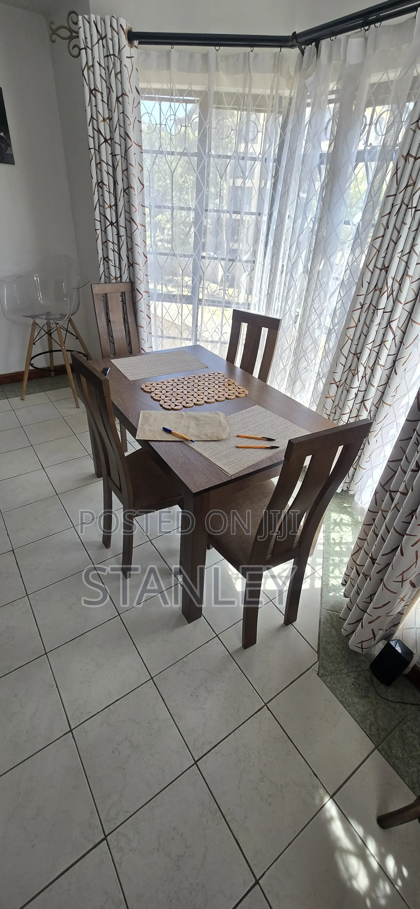 4 Seater Dining Table
