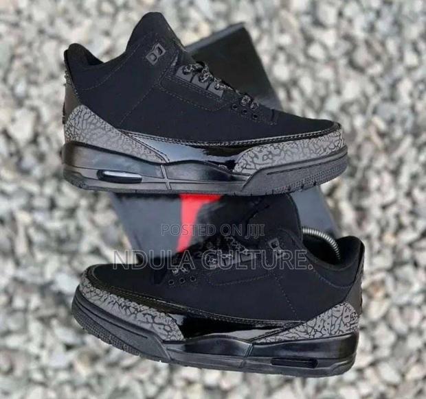 Air Jordan 3 the Black Cat - thumbnail 2