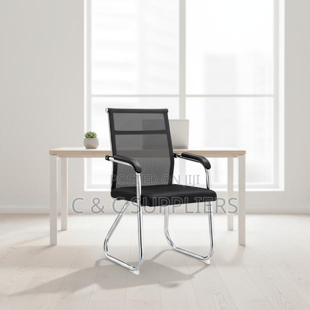 Mid Back Mesh Reception/Conference Chair. - thumbnail 6